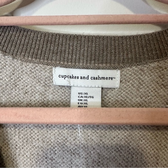 NWT cupcakes and cashmere cardigan sweater size extra large - Picture 3 of 5